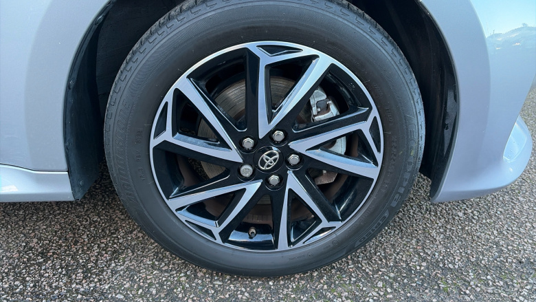 Toyota Yaris 1.5 Hybrid Design 5dr CVT Hybrid Hatchback